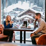 מלון Salzburger Hof 4*
