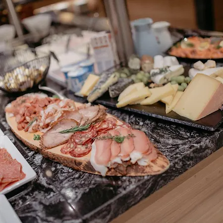 Hotel Salzburger Hof 4*