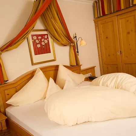 Hotel Salzburger Hof 4*