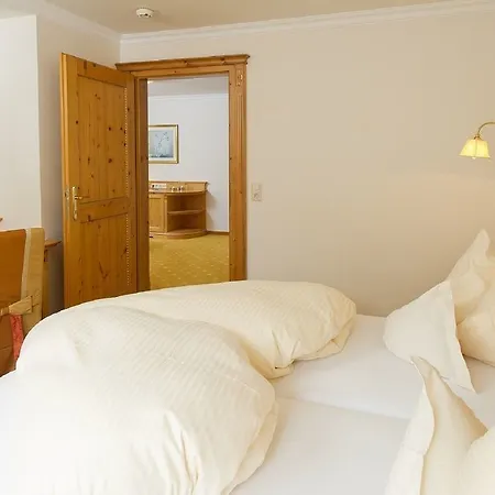 Salzburger Hof Hotel 4*