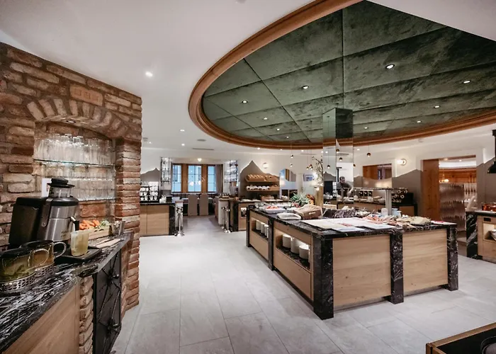 Salzburger Hof 酒店 4*